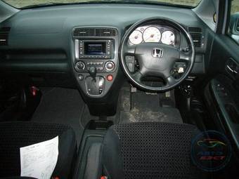 2003 Honda Stream Images