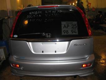 2003 Honda Stream Pictures