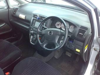 2003 Honda Stream Images