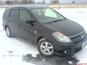 2003 Honda Stream Photos