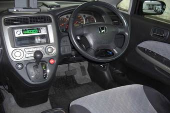 2003 Honda Stream Images