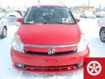 2003 Honda Stream Pictures