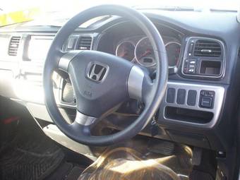 2003 Honda Stream Pictures