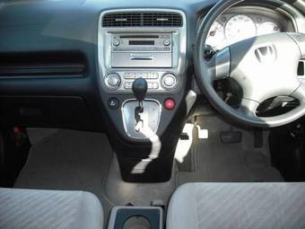 2003 Honda Stream Pictures