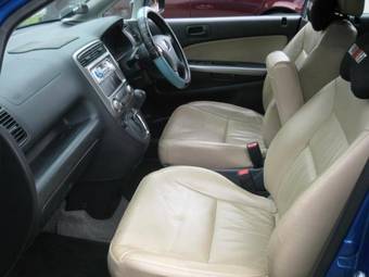 2003 Honda Stream Photos