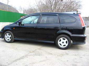 2003 Honda Stream Pics