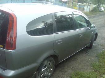 2003 Honda Stream Photos