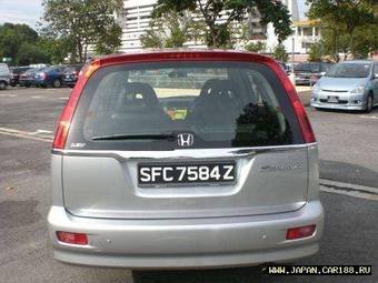 2003 Honda Stream Photos