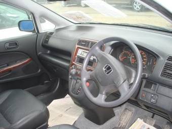 2003 Honda Stream Photos