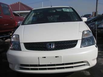 2003 Honda Stream Photos