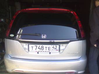 2003 Honda Stream Photos