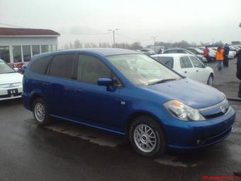 2003 Honda Stream Photos