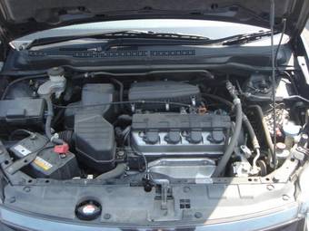 2003 Honda Stream Pictures