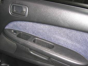 2003 Honda Stream Photos