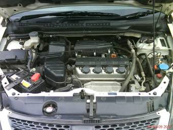 2003 Honda Stream Photos