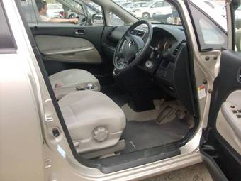 2003 Honda Stream Pictures