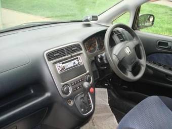 2003 Honda Stream Photos