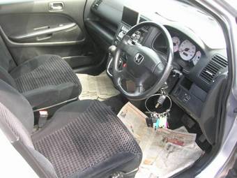 2003 Honda Stream Pictures