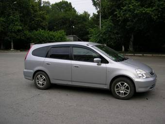 2003 Honda Stream Photos