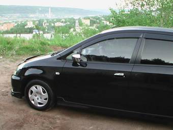 2003 Honda Stream Pictures