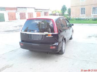 2003 Honda Stream Photos