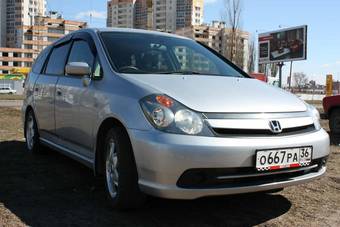 2003 Honda Stream Photos