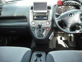 2003 Honda Stream Images