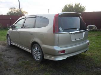 2003 Honda Stream Photos