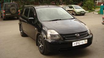 2003 Honda Stream Photos