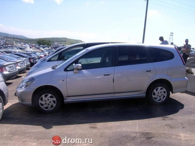 2004 Honda Stream