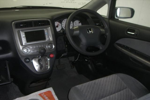 2004 Honda Stream