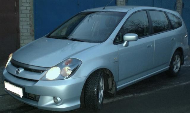 2004 Honda Stream