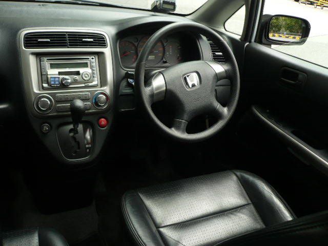 2004 Honda Stream