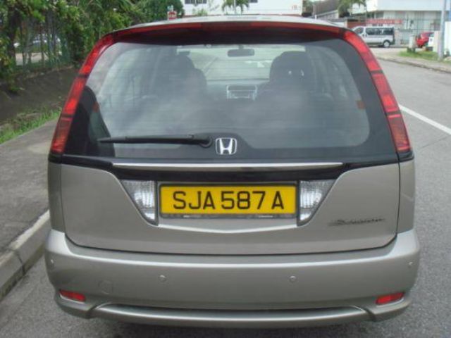 2004 Honda Stream