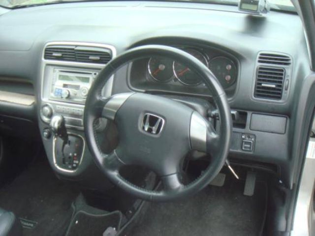 2004 Honda Stream