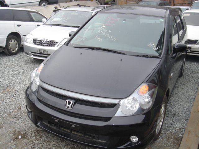 2004 Honda Stream Pictures