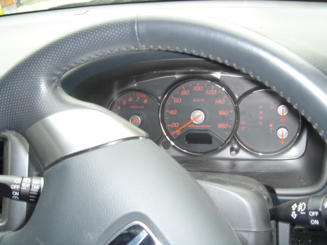 2004 Honda Stream Pictures