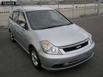 2004 Honda Stream Pictures