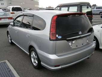 2004 Honda Stream Pics