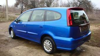 2004 Honda Stream Pictures