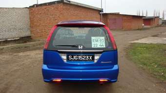 2004 Honda Stream Photos