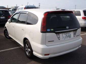 2004 Honda Stream Pictures