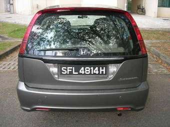 2004 Honda Stream Pictures