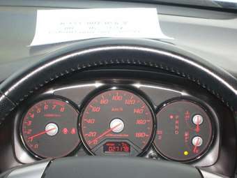 2004 Honda Stream Photos