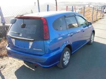 2004 Honda Stream Pictures