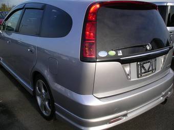 2004 Honda Stream Pics