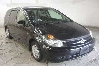2004 Honda Stream Pictures