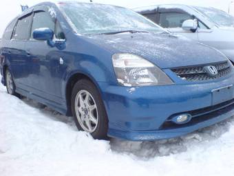 2004 Honda Stream Pics