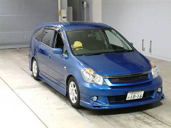 2004 Honda Stream Pictures