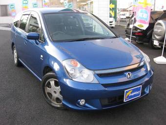 2004 Honda Stream Pics
